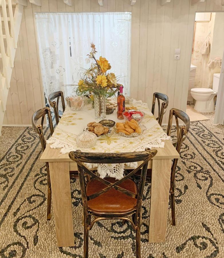 Aspasias Traditional House *