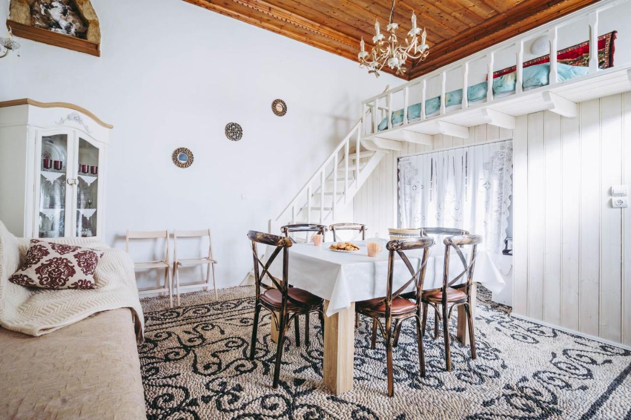 Aspasias Traditional House Holiday home